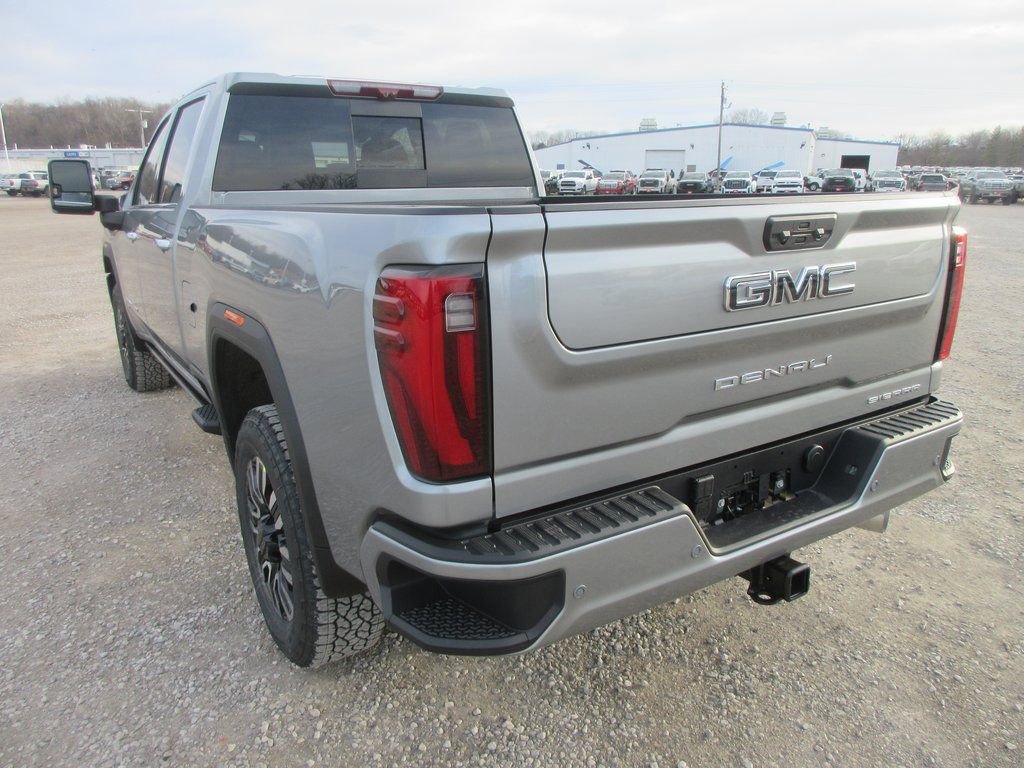 New 2026 GMC Sierra 2500 Denali Ultimate image 8