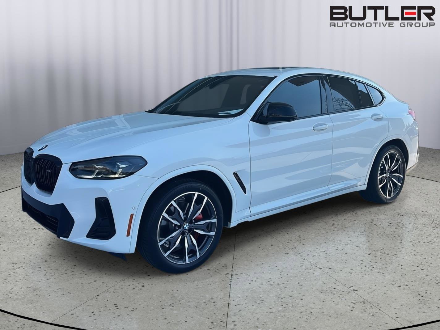 Certified 2024 BMW X4 M40i AWD/4WD image 2