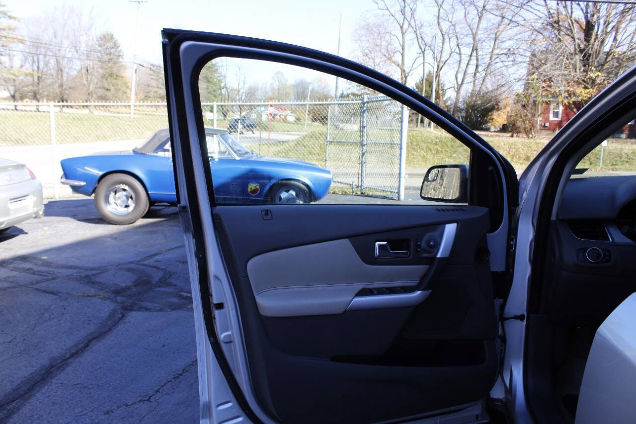 Used 2011 Ford Edge SEL w/ 202A Rapid Spec Order Code AWD/4WD image 27