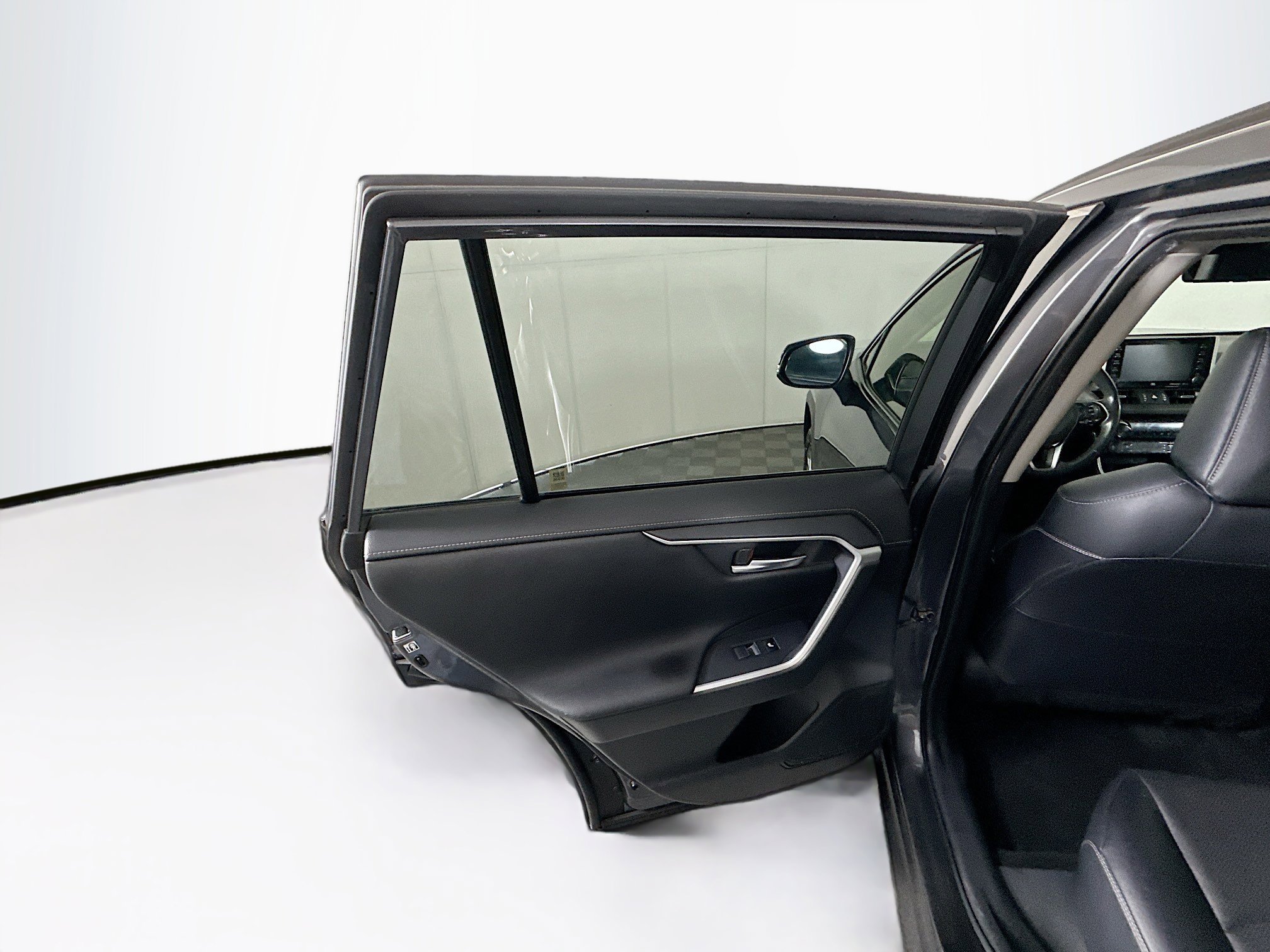 Used 2019 Toyota RAV4 Limited w/ Advanced Technology Package FWD image 27