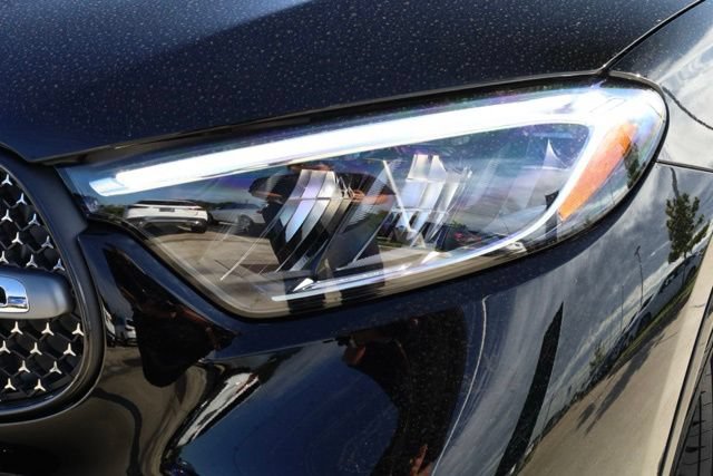 Used 2026 Mercedes-Benz GLC 300 image 8