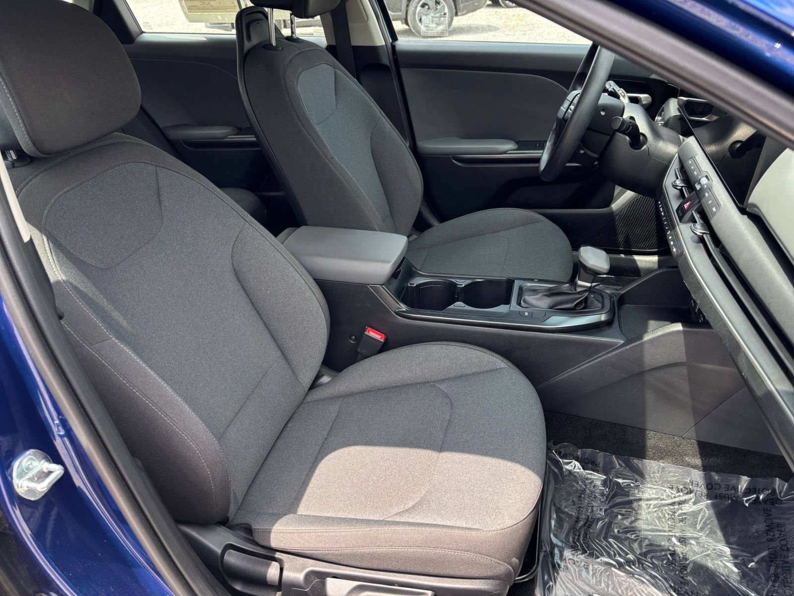 Used 2025 Kia K4 FWD image 36