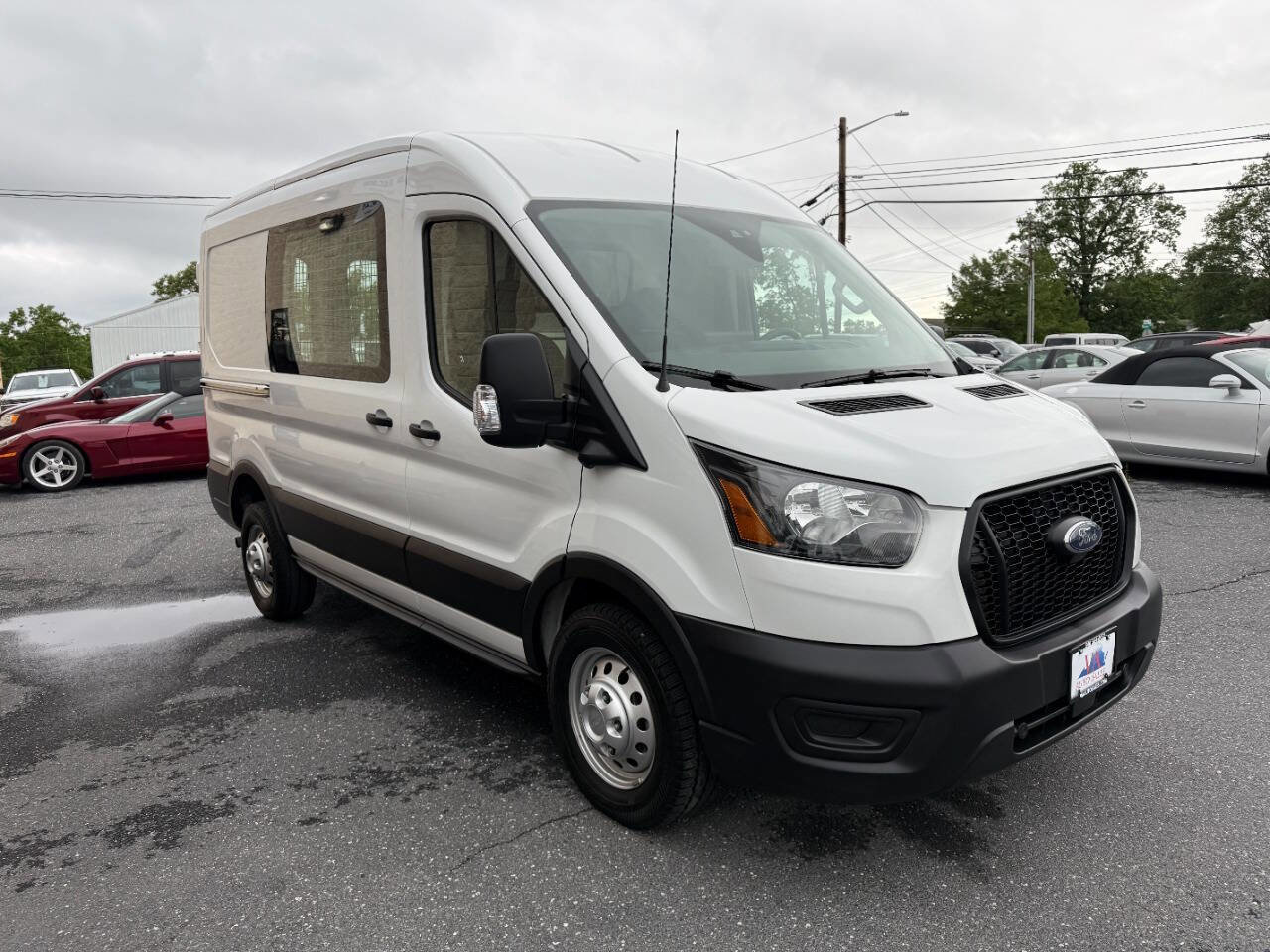 Used 2023 Ford Transit 250 Medium Roof AWD image 4