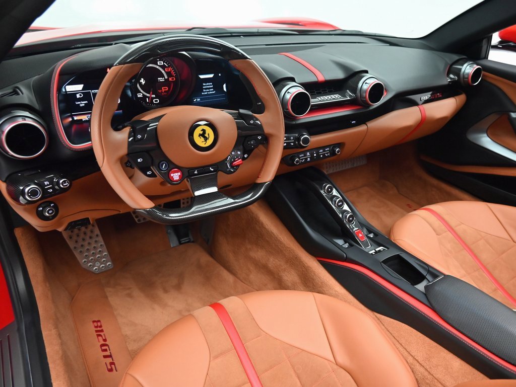 Used 2022 Ferrari 812 GTS image 12
