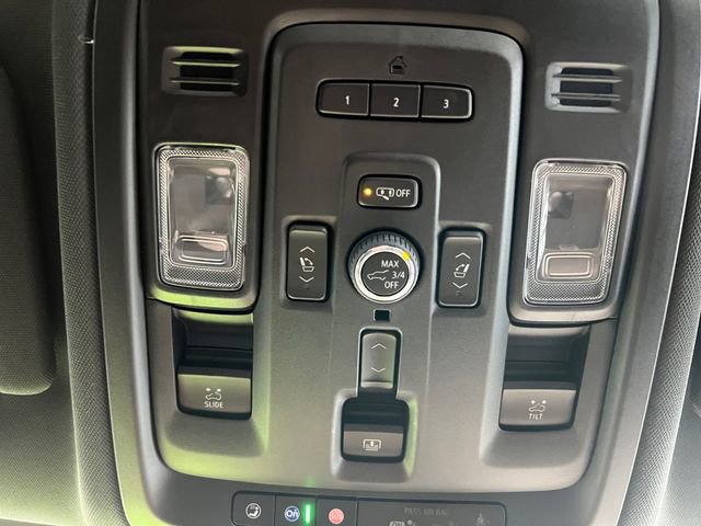 Used 2024 Chevrolet Suburban High Country w/ Premium Package AWD/4WD image 21