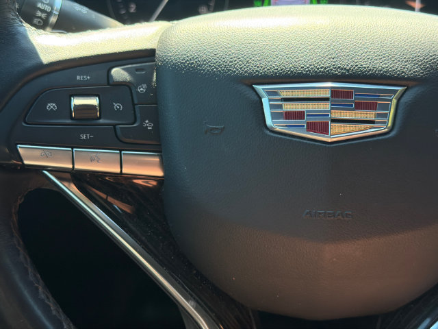 Used 2021 Cadillac XT6 Premium Luxury FWD image 32