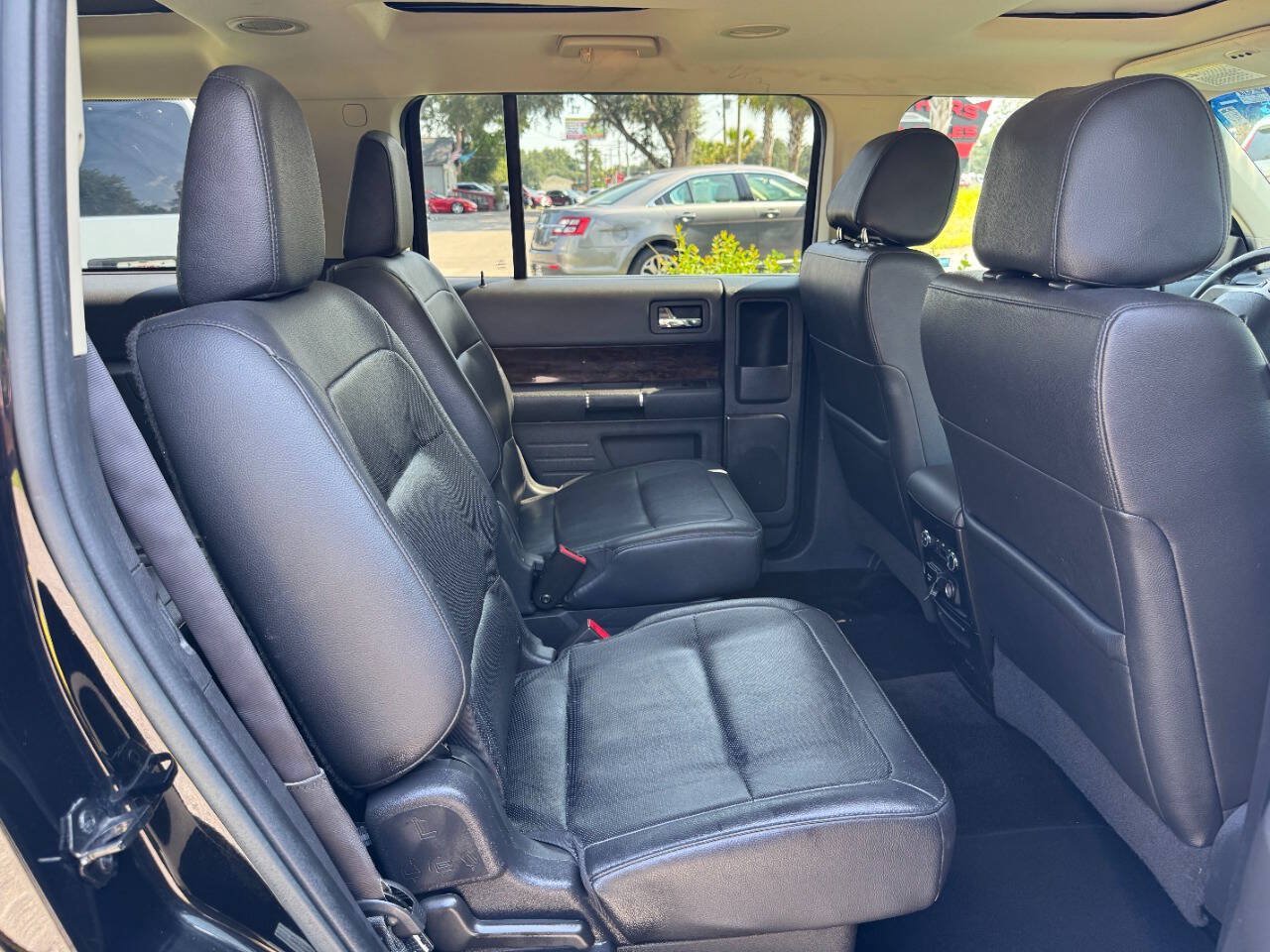 Used 2018 Ford Flex Limited w/ Equipment Group 301A AWD/4WD image 17