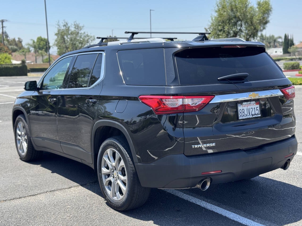 Used 2018 Chevrolet Traverse LT FWD image 5