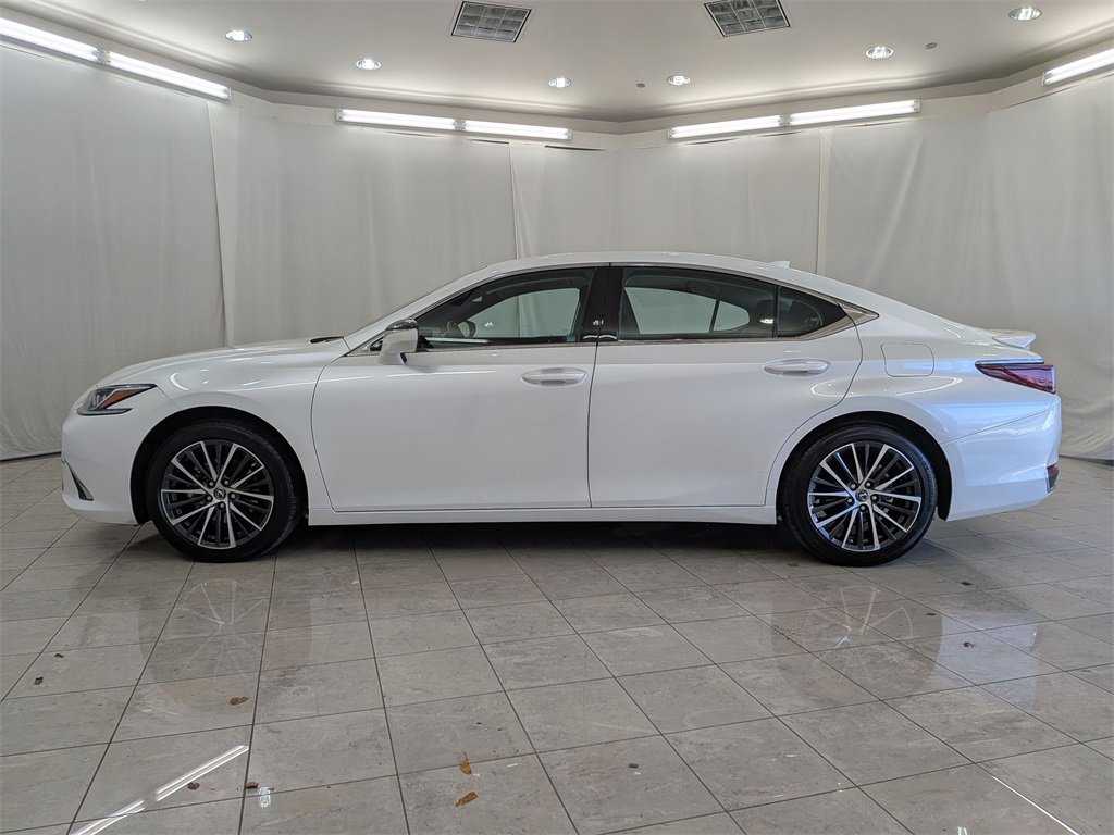 Certified 2024 Lexus ES 300h w/ Premium Package image 5