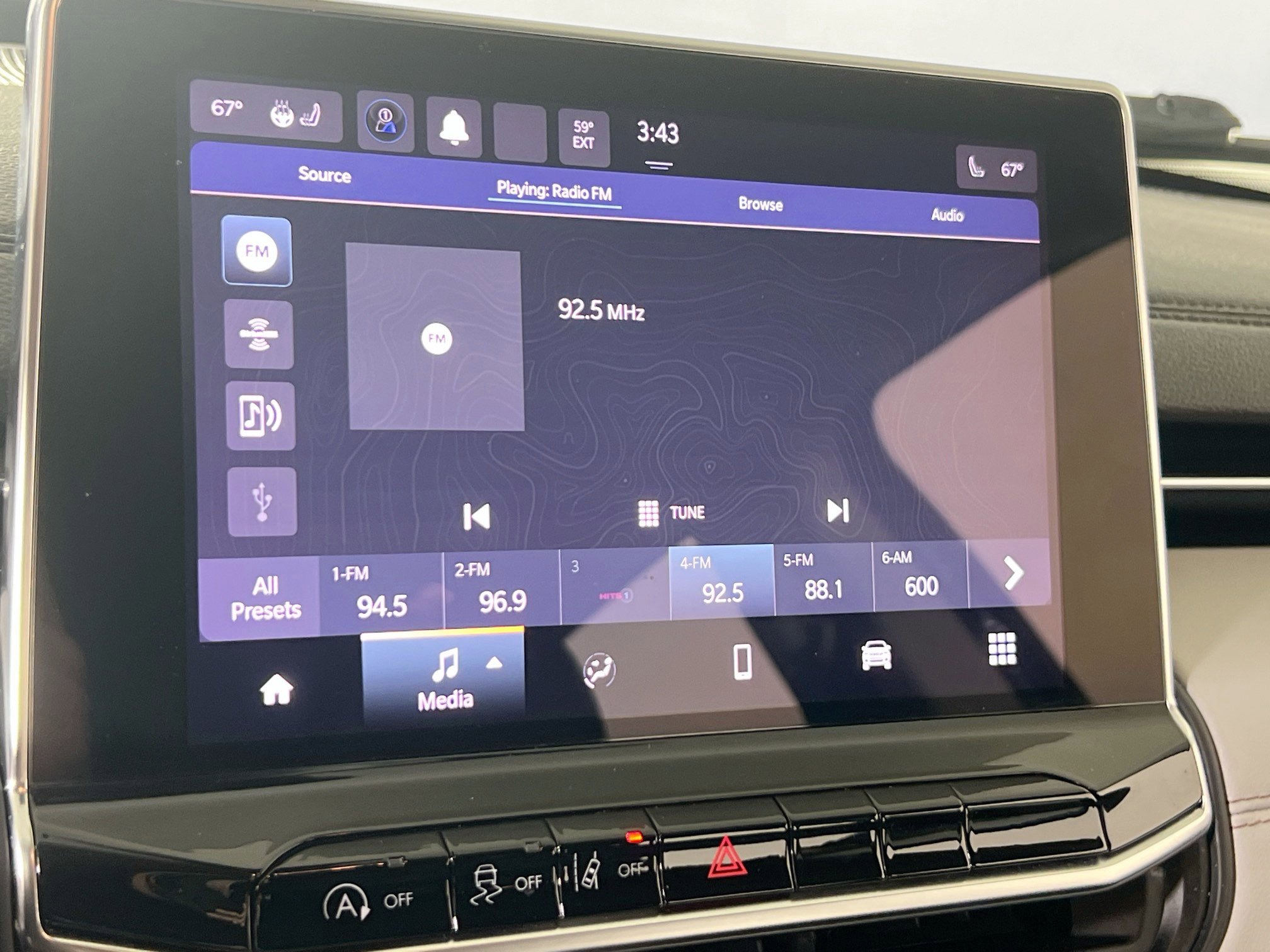 Used 2022 Jeep Compass Limited image 14