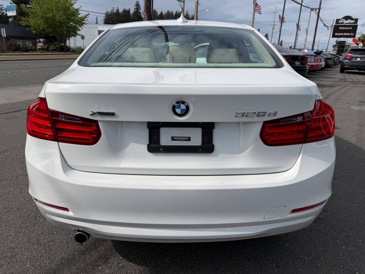 Used 2014 BMW 328d xDrive Sedan AWD/4WD image 5