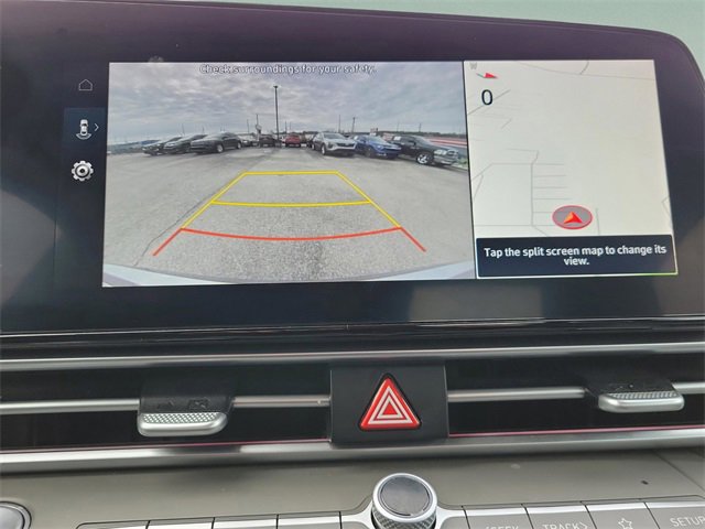 Used 2025 Hyundai Elantra SEL image 19