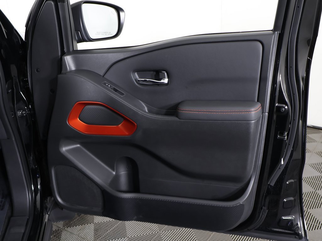 Used 2022 Nissan Frontier PRO-4X w/ Technology Package image 22