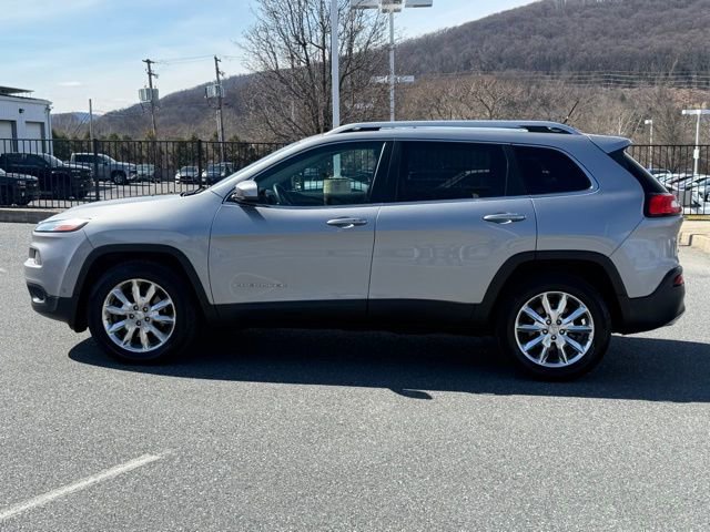 Used 2015 Jeep Cherokee Limited w/ Technology Group image 11
