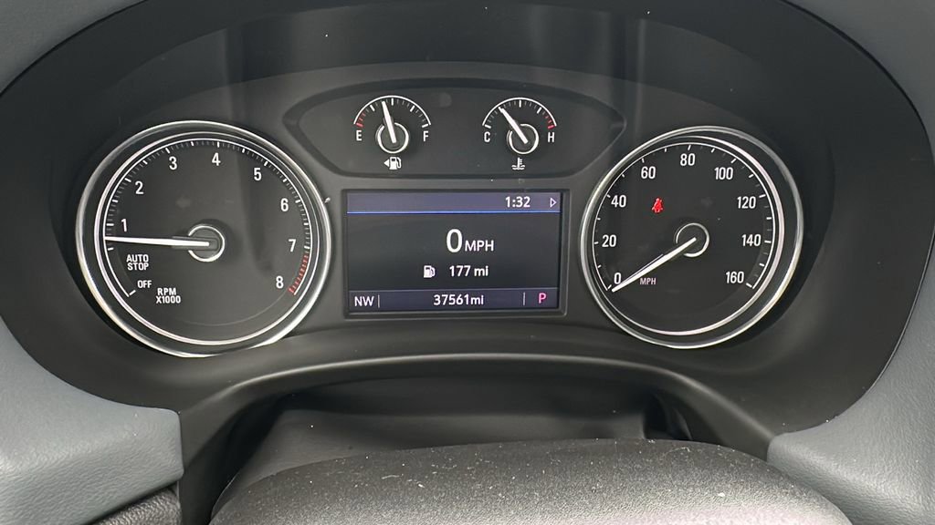 Used 2023 Buick Enclave Essence w/ Experience Buick Package FWD image 19