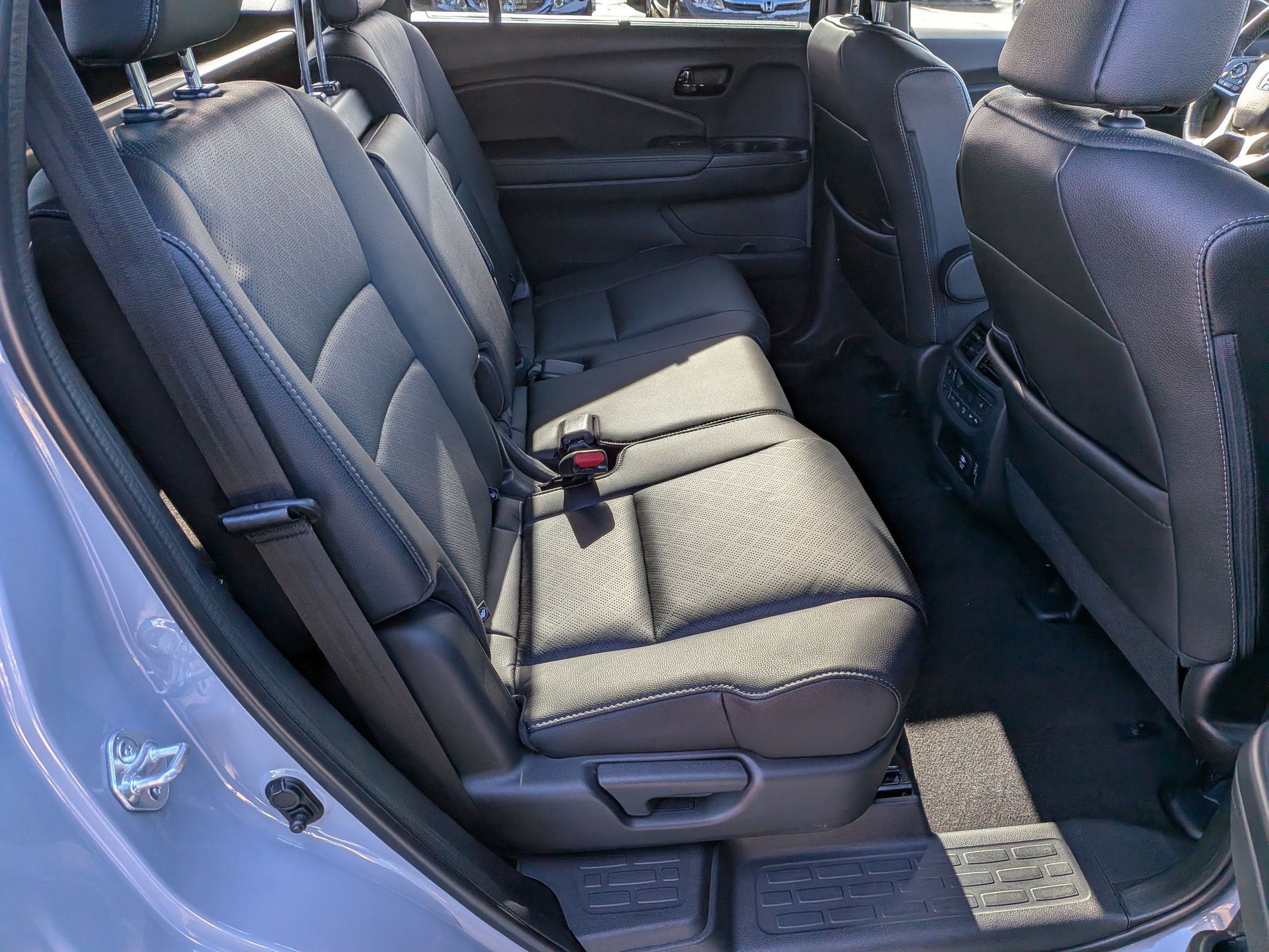 Certified 2023 Honda Passport Elite image 32