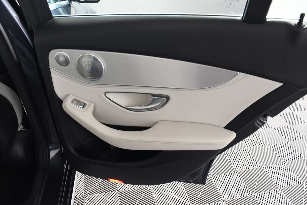 Used 2015 Mercedes-Benz C 300 4MATIC Sedan image 20
