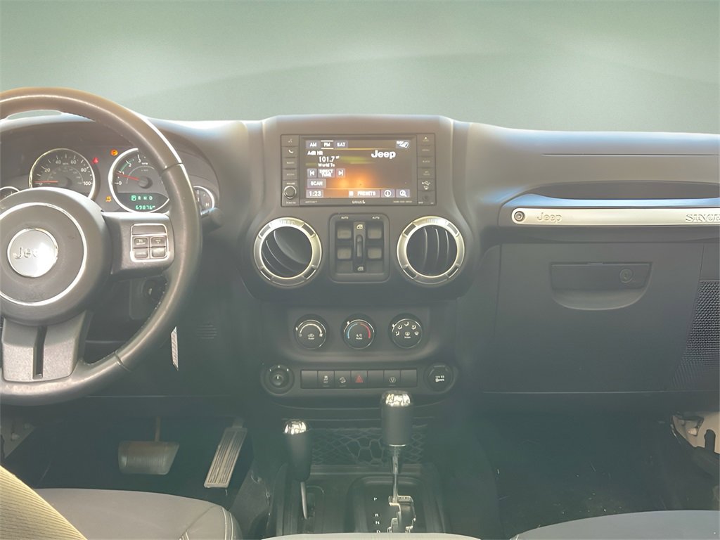 Used 2016 Jeep Wrangler Unlimited Sahara w/ Connectivity Group image 20