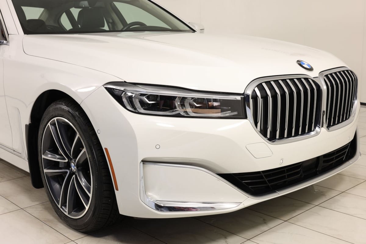 Used 2022 BMW 750i xDrive w/ Executive Package AWD/4WD image 37