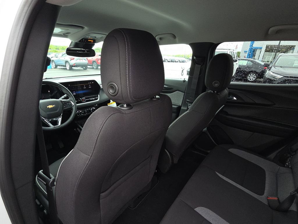 New 2026 Chevrolet TrailBlazer LT w/ Convenience Package FWD image 27