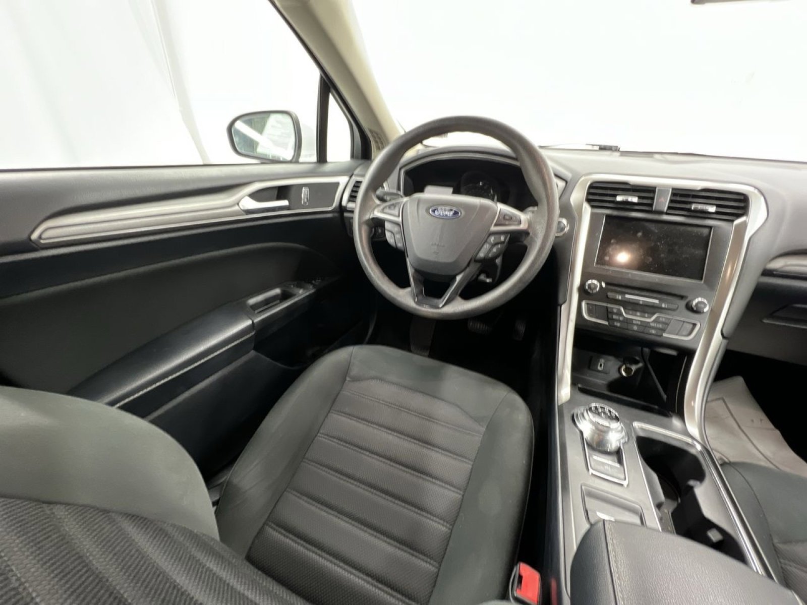 Certified 2018 Ford Fusion SE FWD image 20