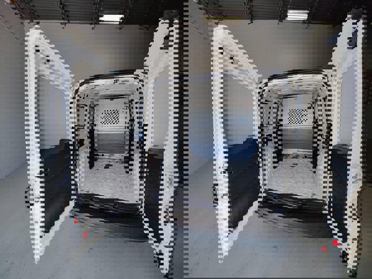 Used 2021 RAM ProMaster City Tradesman image 8