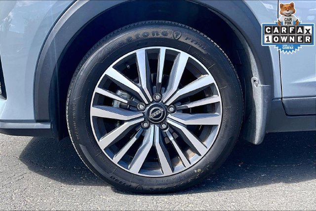 Used 2023 Nissan Kicks SV FWD image 9