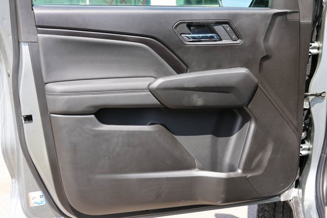 New 2025 GMC Canyon Elevation w/ Convenience Package image 8