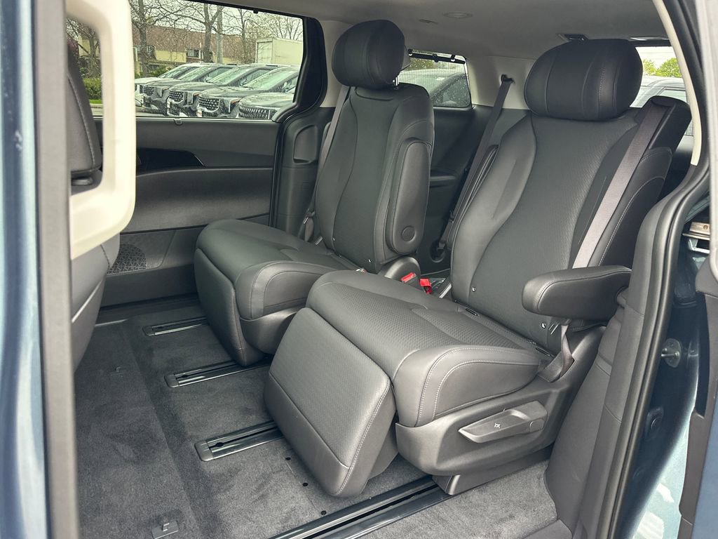 New 2026 Kia Carnival SX Prestige FWD image 16