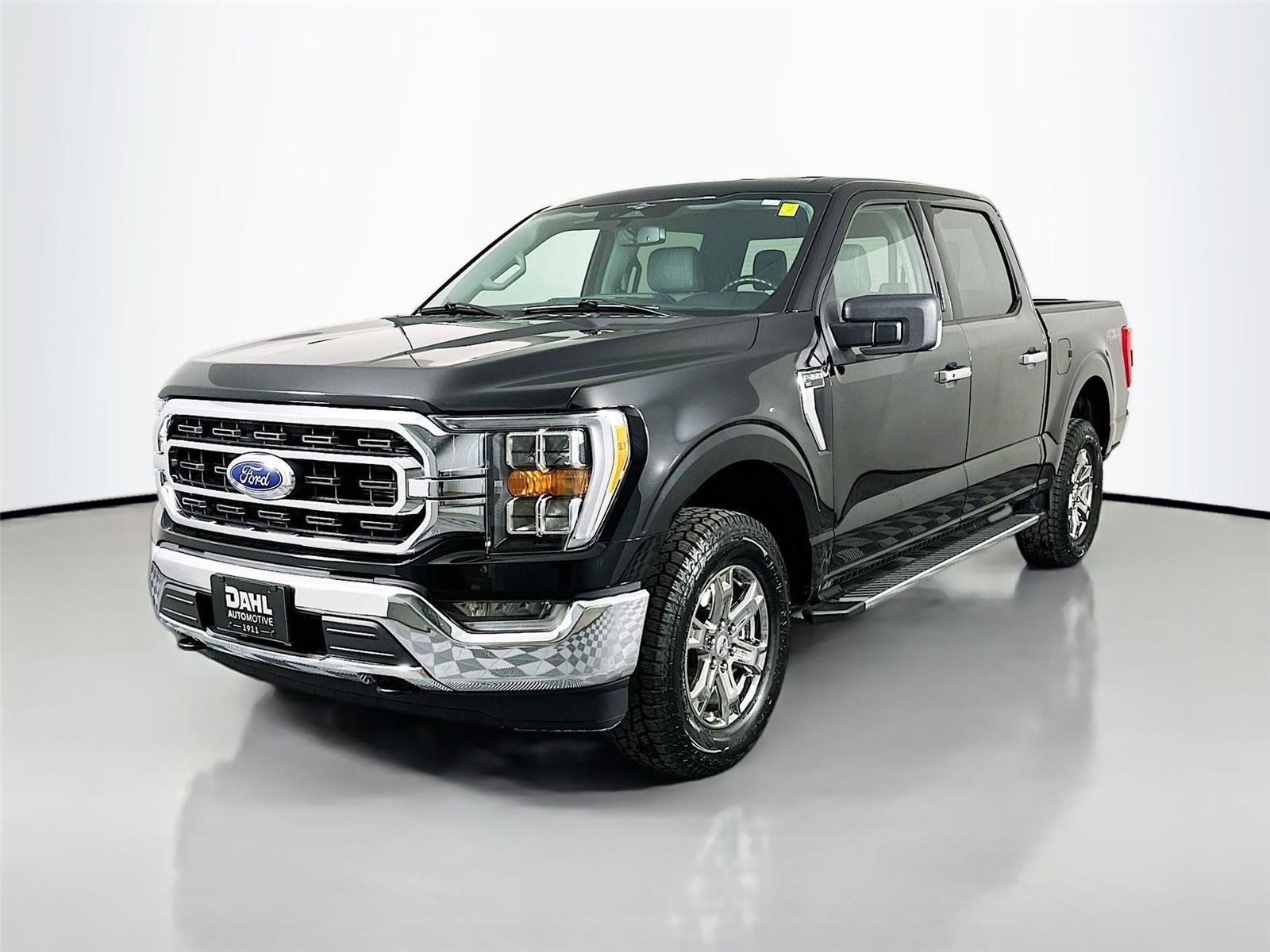 Used 2023 Ford F150 XLT w/ Equipment Group 302A High image 4