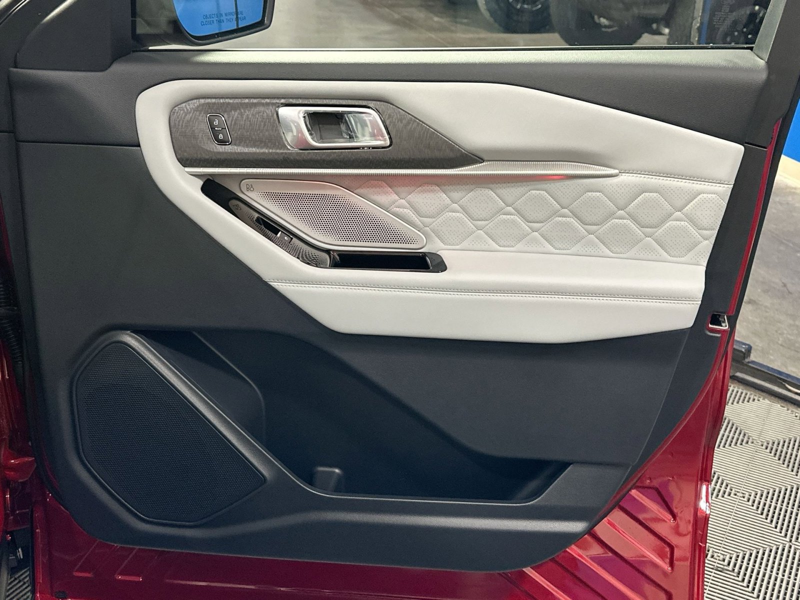 New 2026 Ford Explorer Platinum w/ LUX Leather Package image 38