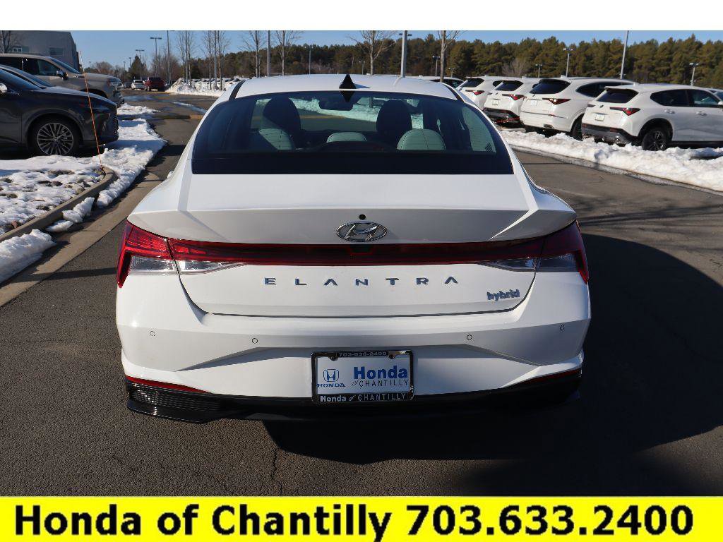 Used 2023 Hyundai Elantra Limited w/ Cargo Package image 6