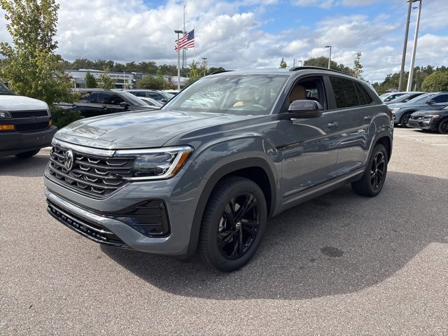 New 2026 Volkswagen Atlas Cross Sport SEL R-Line image 3