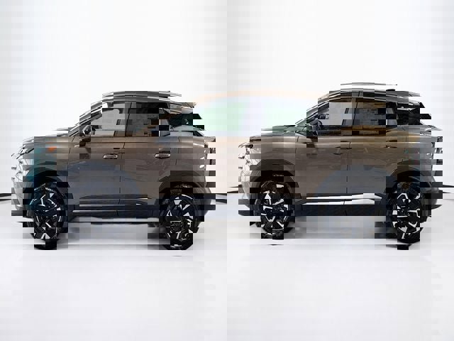 New 2026 Nissan Kicks SV image 8