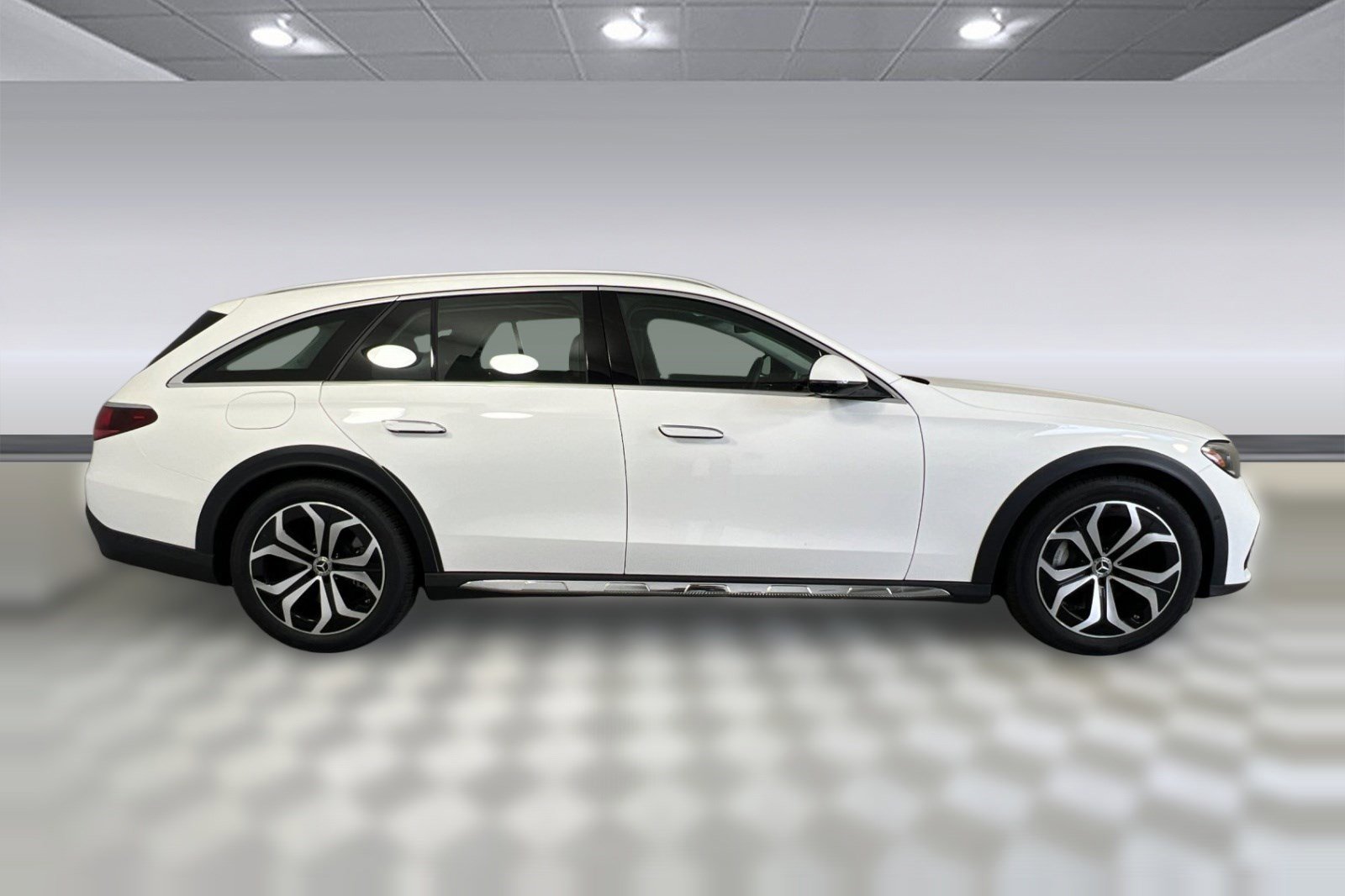 New 2025 Mercedes-Benz E 450 4MATIC All-Terrain Wagon image 7