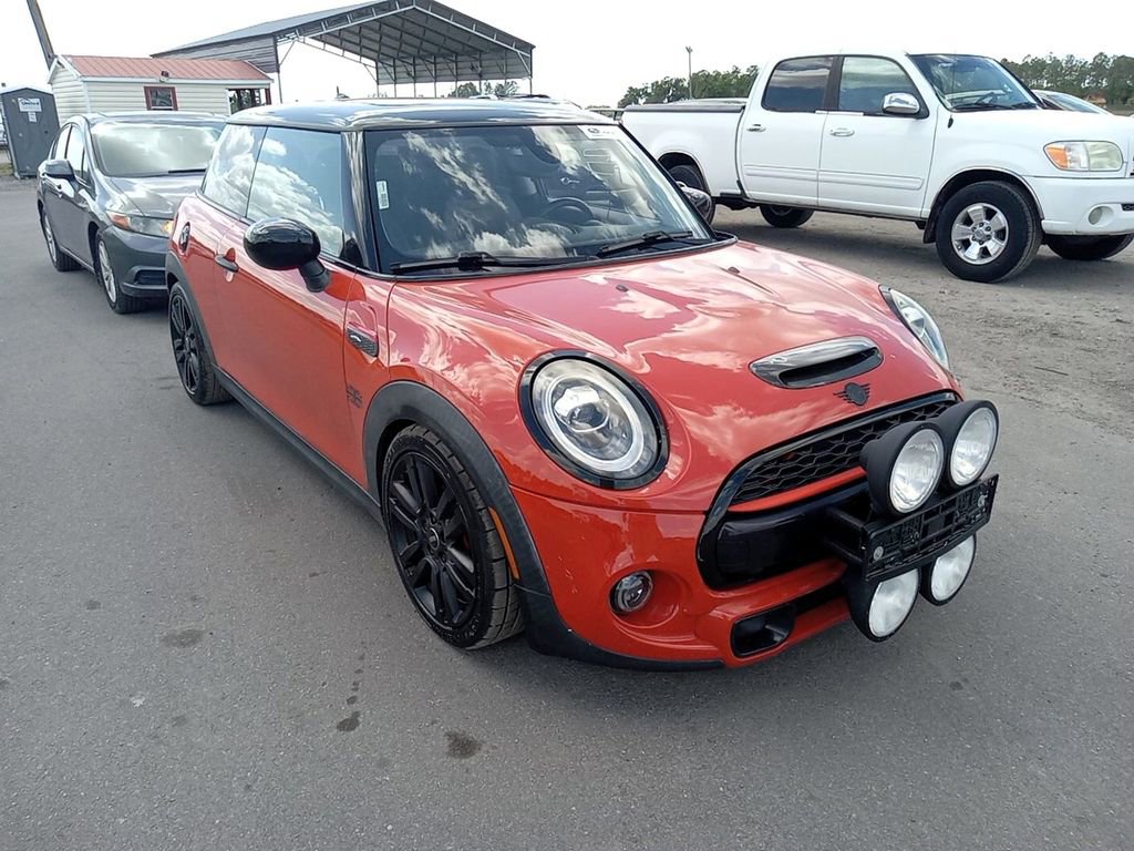 Used 2020 MINI Cooper S image 1