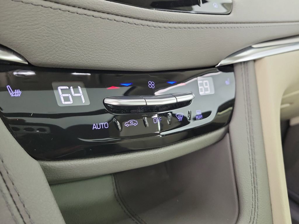 Certified 2024 Cadillac XT5 Premium Luxury FWD image 30
