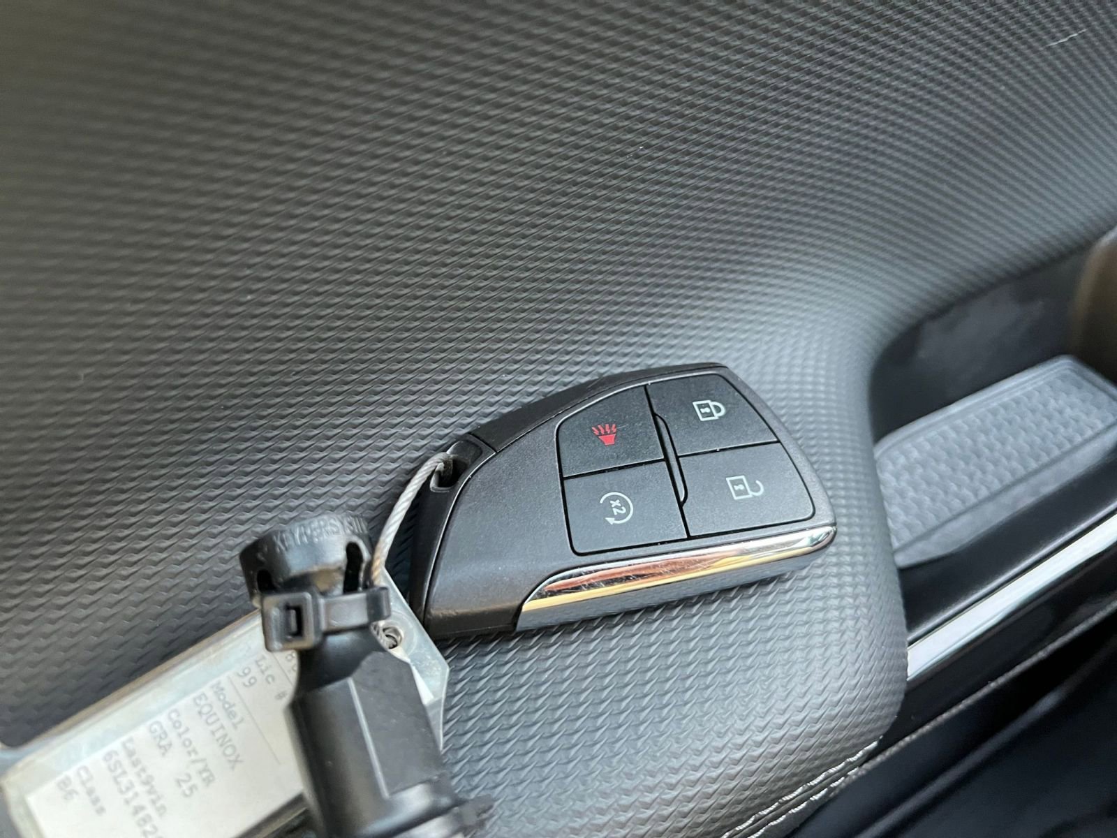 Used 2025 Chevrolet Equinox LT image 22