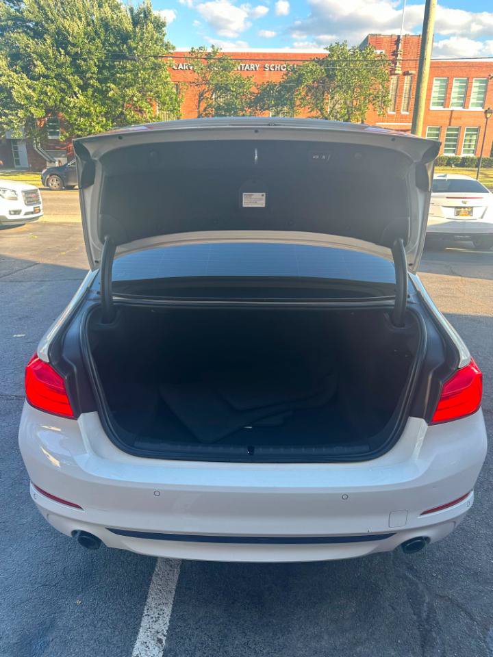 Used 2018 BMW 530i xDrive w/ Premium Package AWD/4WD image 19