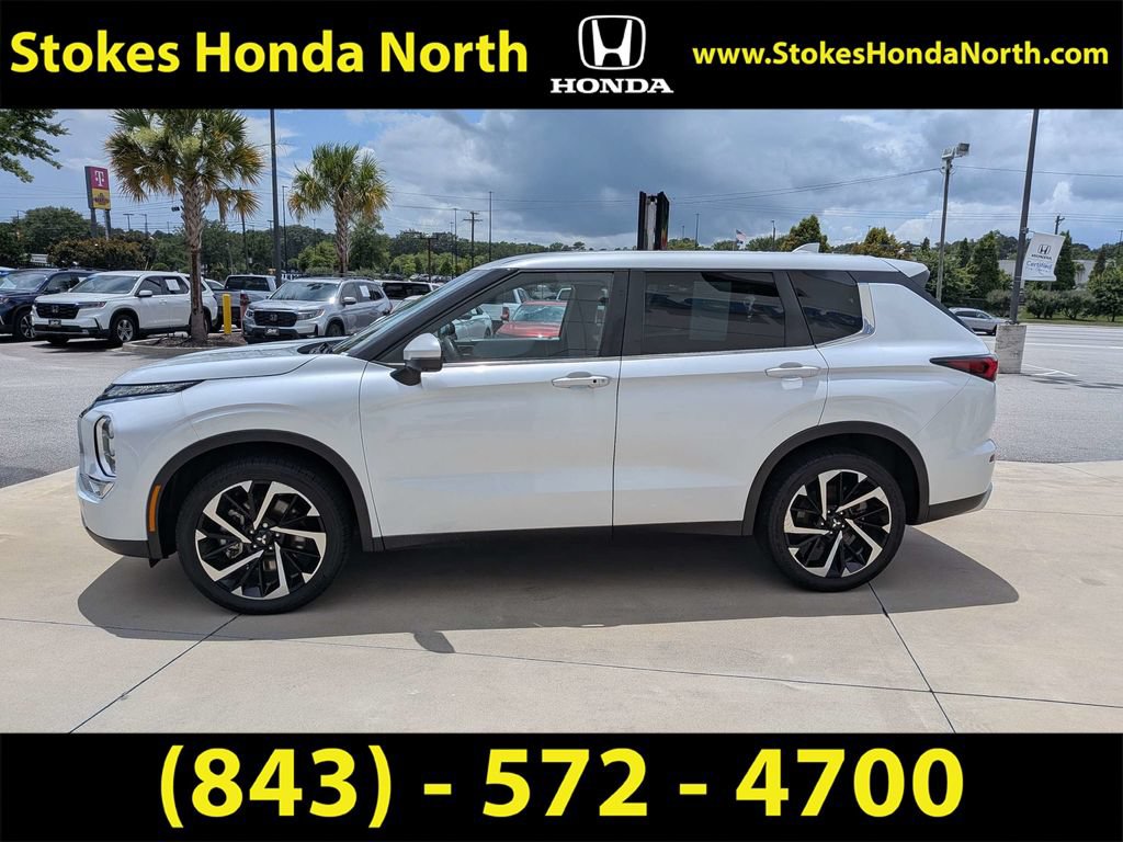 Used 2023 Mitsubishi Outlander SE FWD image 9