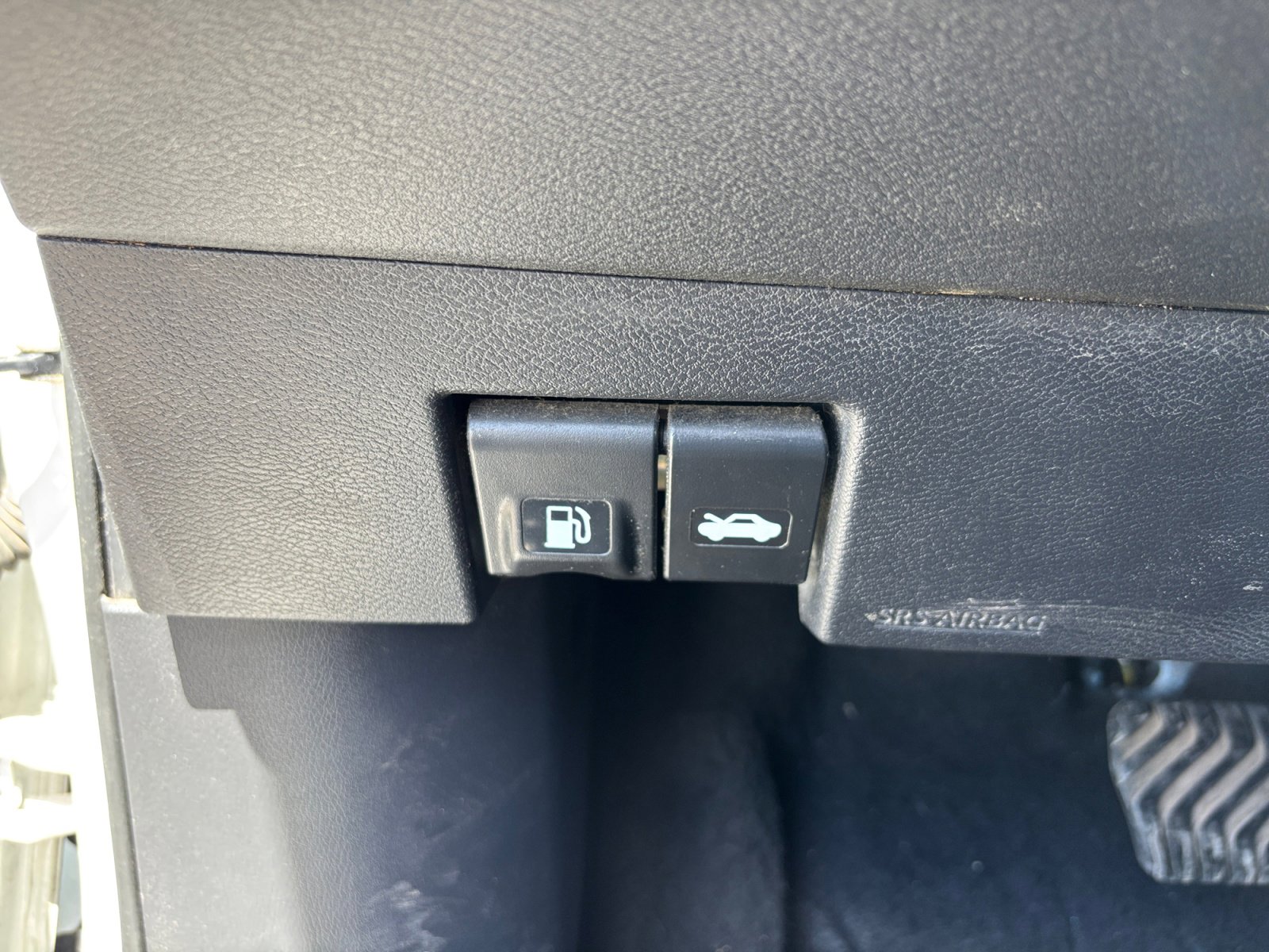 Used 2021 Nissan Kicks SR FWD image 14