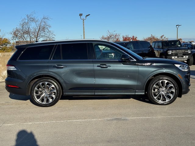 Used 2022 Lincoln Aviator Grand Touring w/ Equipment Group 301A image 7