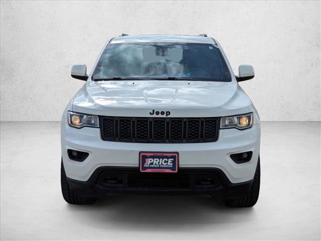 Used 2019 Jeep Grand Cherokee Laredo image 2