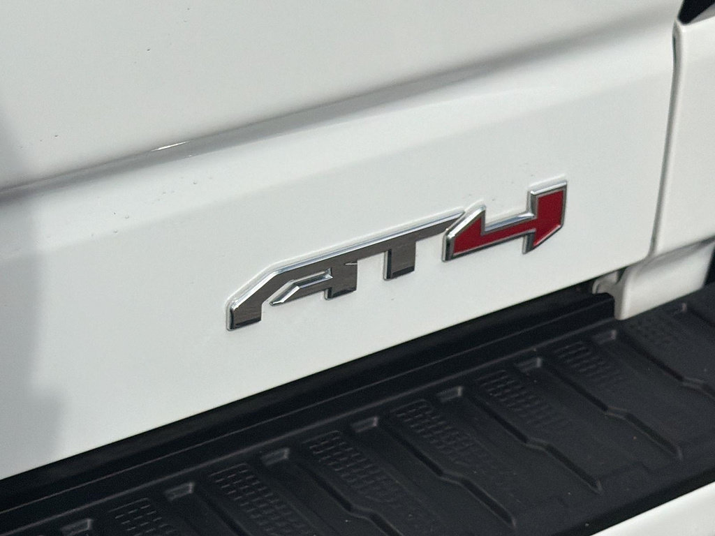 Used 2024 GMC Sierra 1500 AT4 w/ Technology Package AWD/4WD image 30