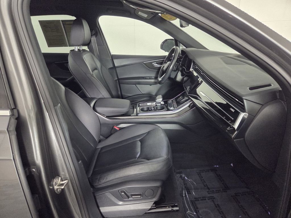Used 2021 Audi Q7 2.0T Premium w/ Convenience Package AWD/4WD image 32