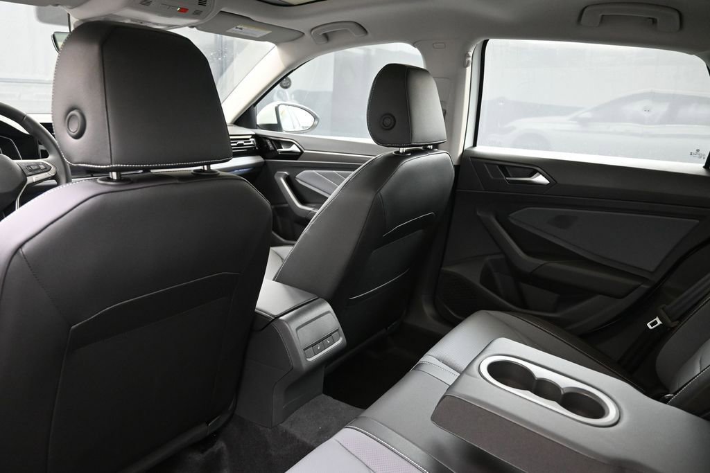 New 2026 Volkswagen Jetta SEL FWD image 19