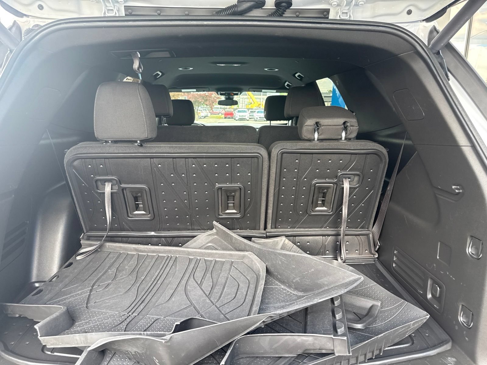 Used 2023 Chevrolet Traverse LT w/ LPO, Floor Liner Package AWD/4WD image 14