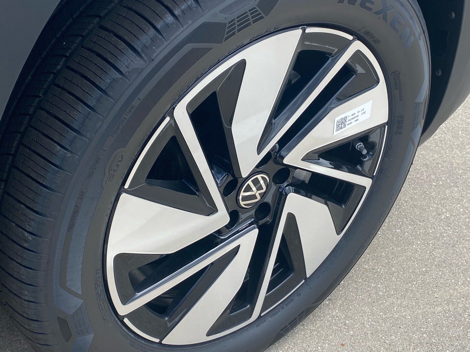 New 2026 Volkswagen Atlas SE FWD image 10