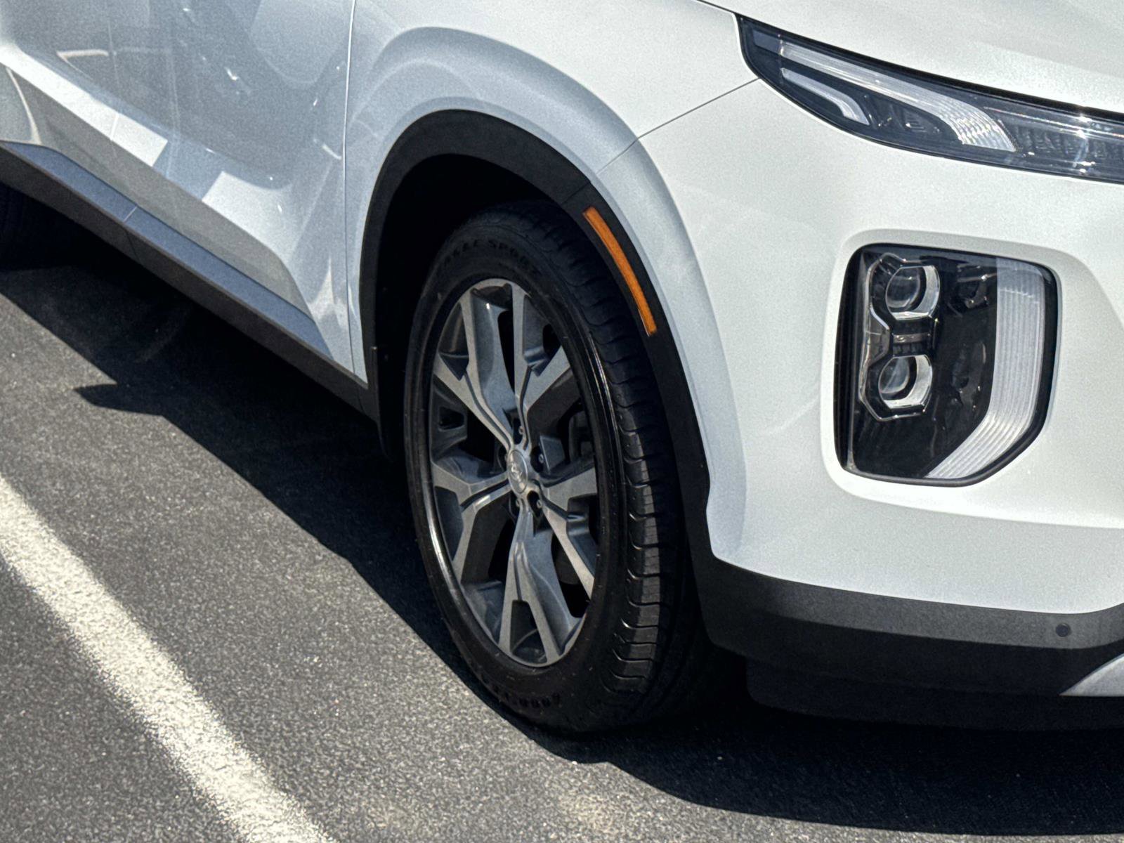 Used 2022 Hyundai Palisade SEL w/ Premium Package AWD/4WD image 5