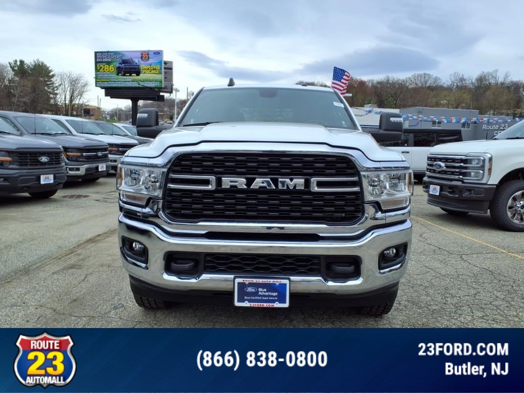 Used 2024 RAM 3500 Big Horn video 2